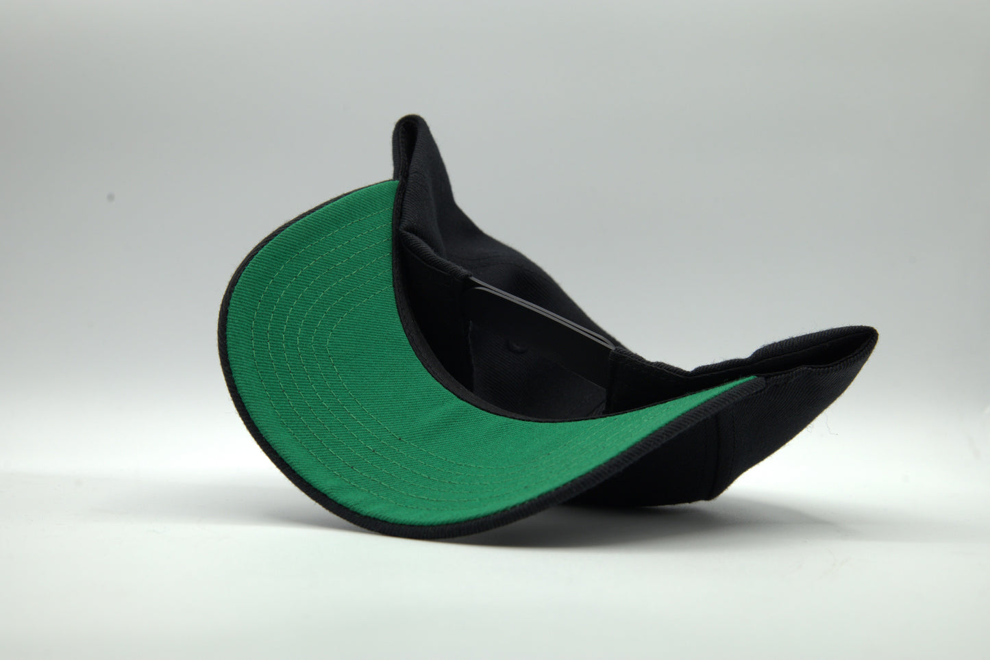 Premium Wool Blended Snapback w/ Color UV