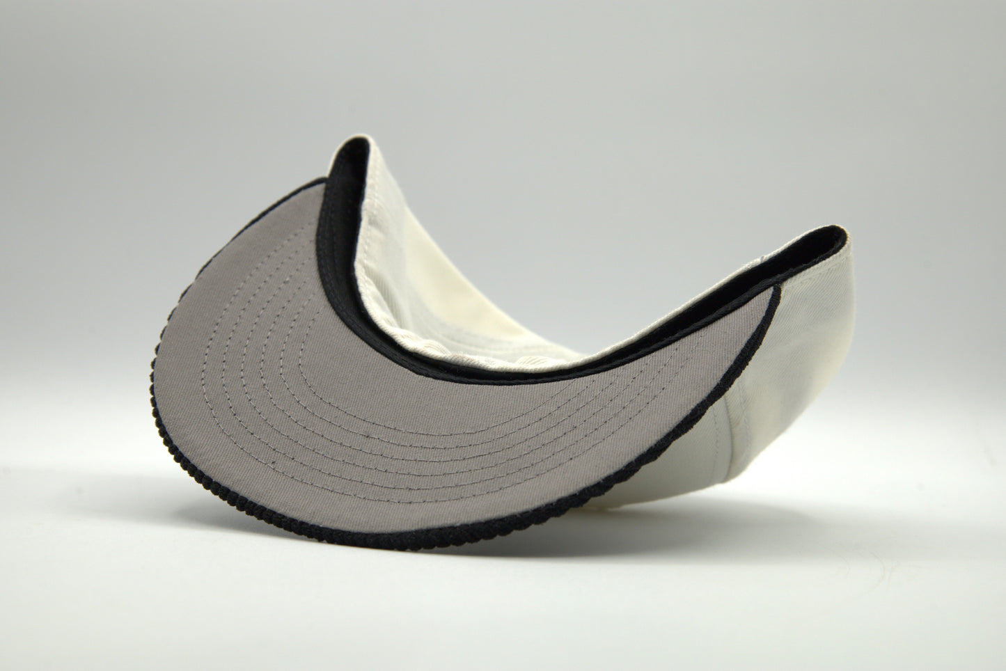 Wool Blended 2-Tone Flat Brim Fitted w/ Corduroy Brim
