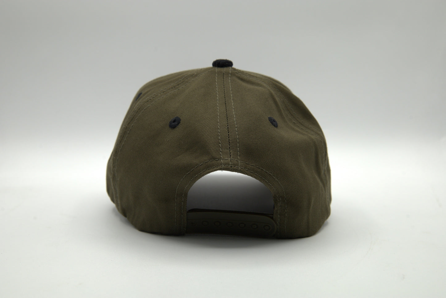 Premium 2-Tone Snapback w/ Corduroy & Suede Brim