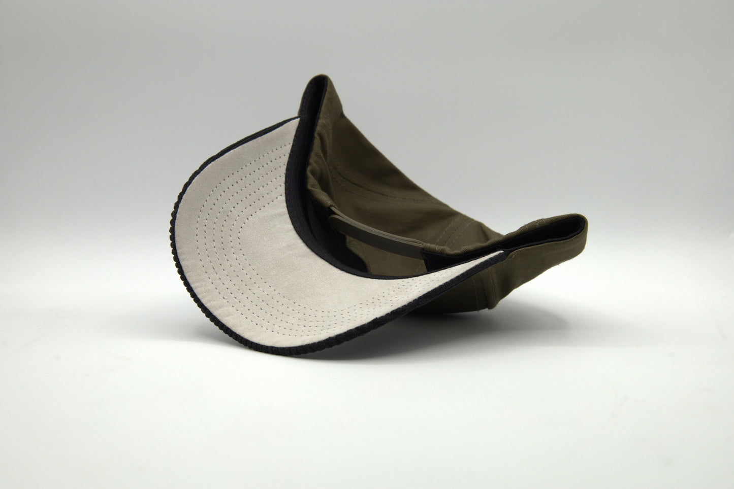 Premium 2-Tone Snapback w/ Corduroy & Suede Brim